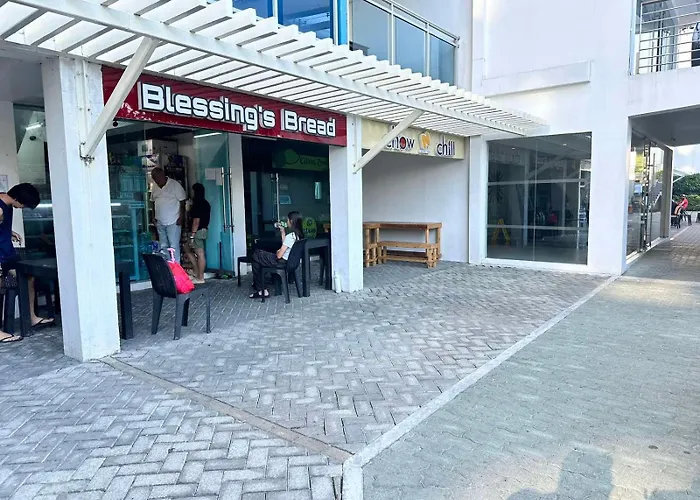 1br Condotel In Azure Urban Near Naia #bh1 Apartahotel Manila
